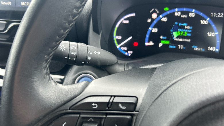 Toyota Yaris Cross 1.5 Hybrid Design 5dr CVT Hybrid Estate